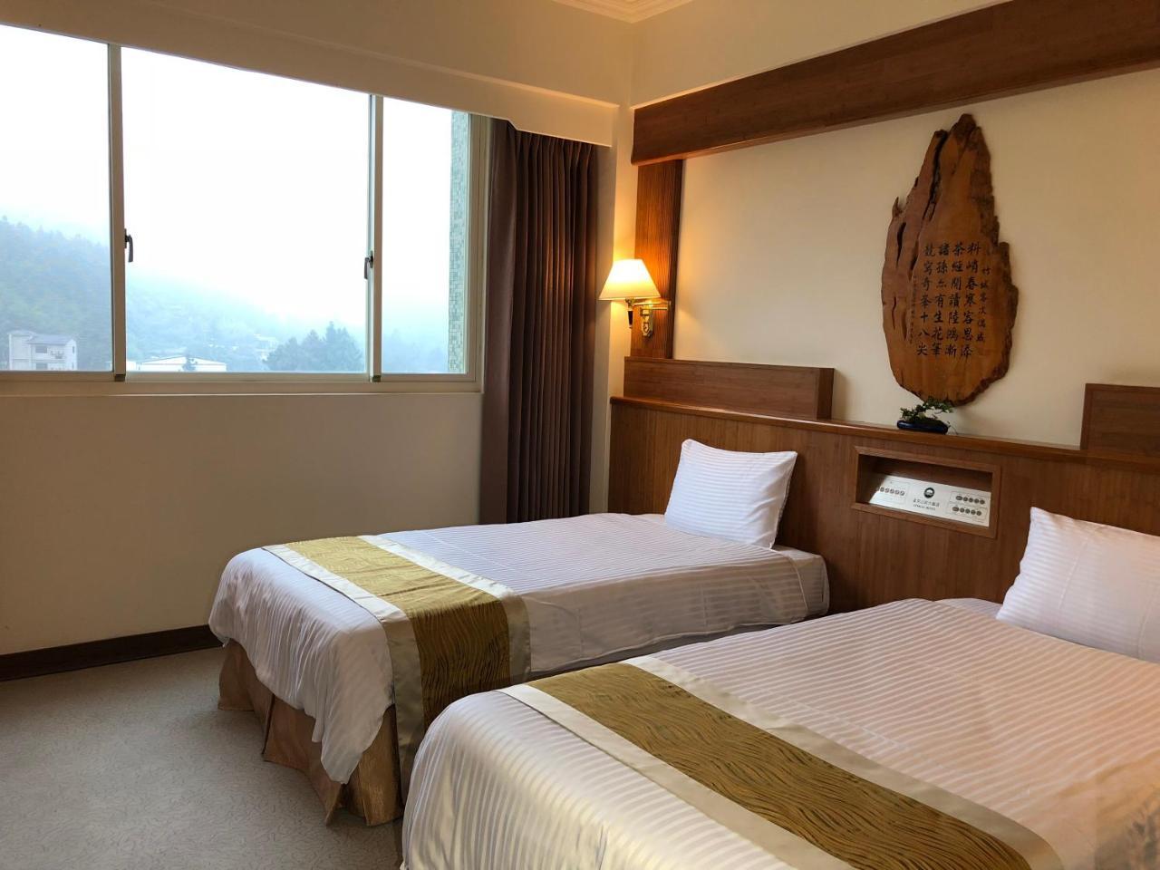 Ginkgo Hotel Lugu Extérieur photo